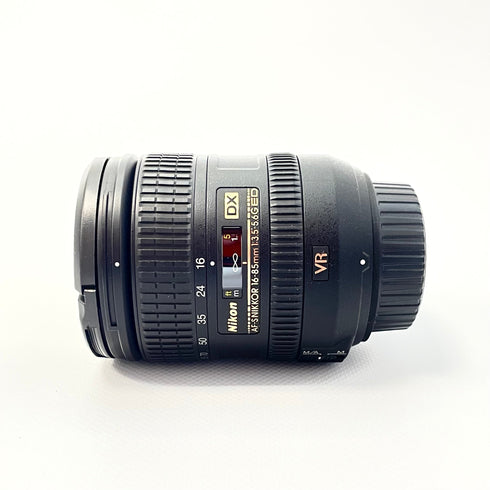 Nikon AF-S DX Nikkor 16-85mm 1:3,5-5,6G ED VR Objektiv